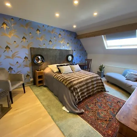 Manoir Du Colombier Bed & Breakfast *