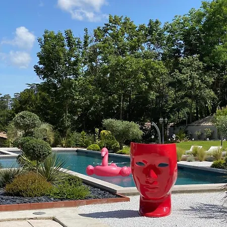 Manoir Du Colombier Bed & Breakfast *